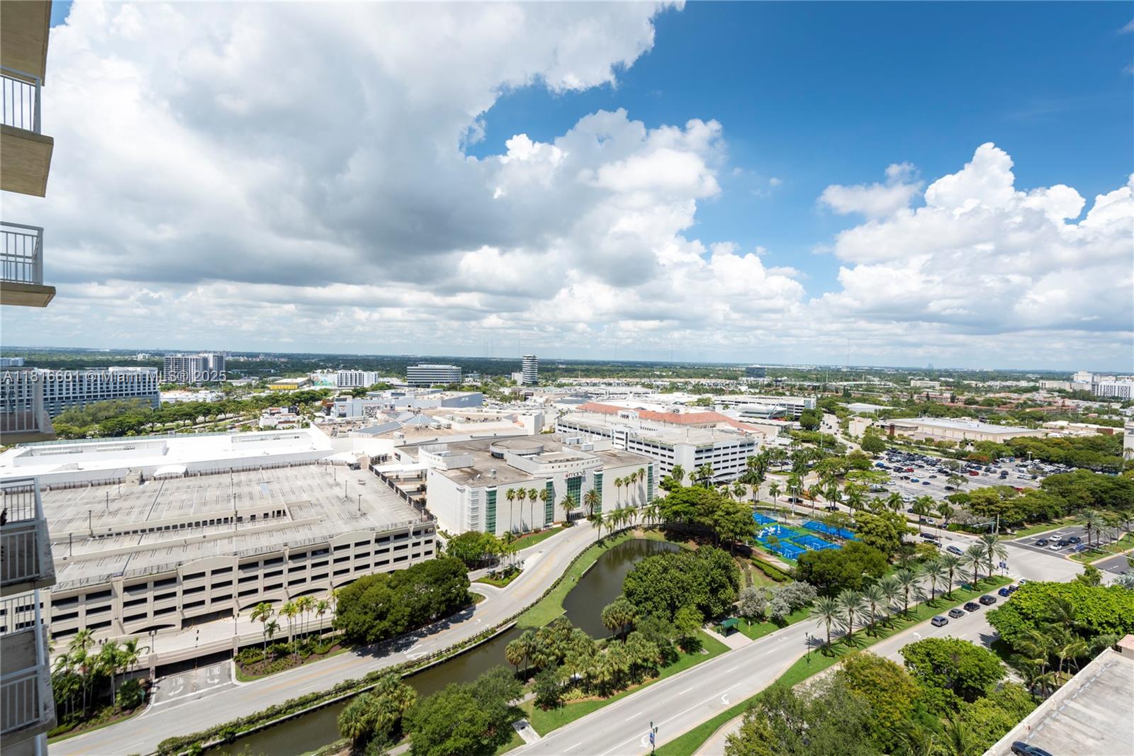 19501 W Country Club Dr #2210, Aventura FL 33180