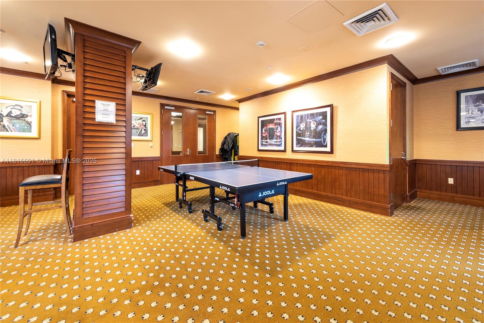 19501 W Country Club Dr #2210, Aventura FL 33180