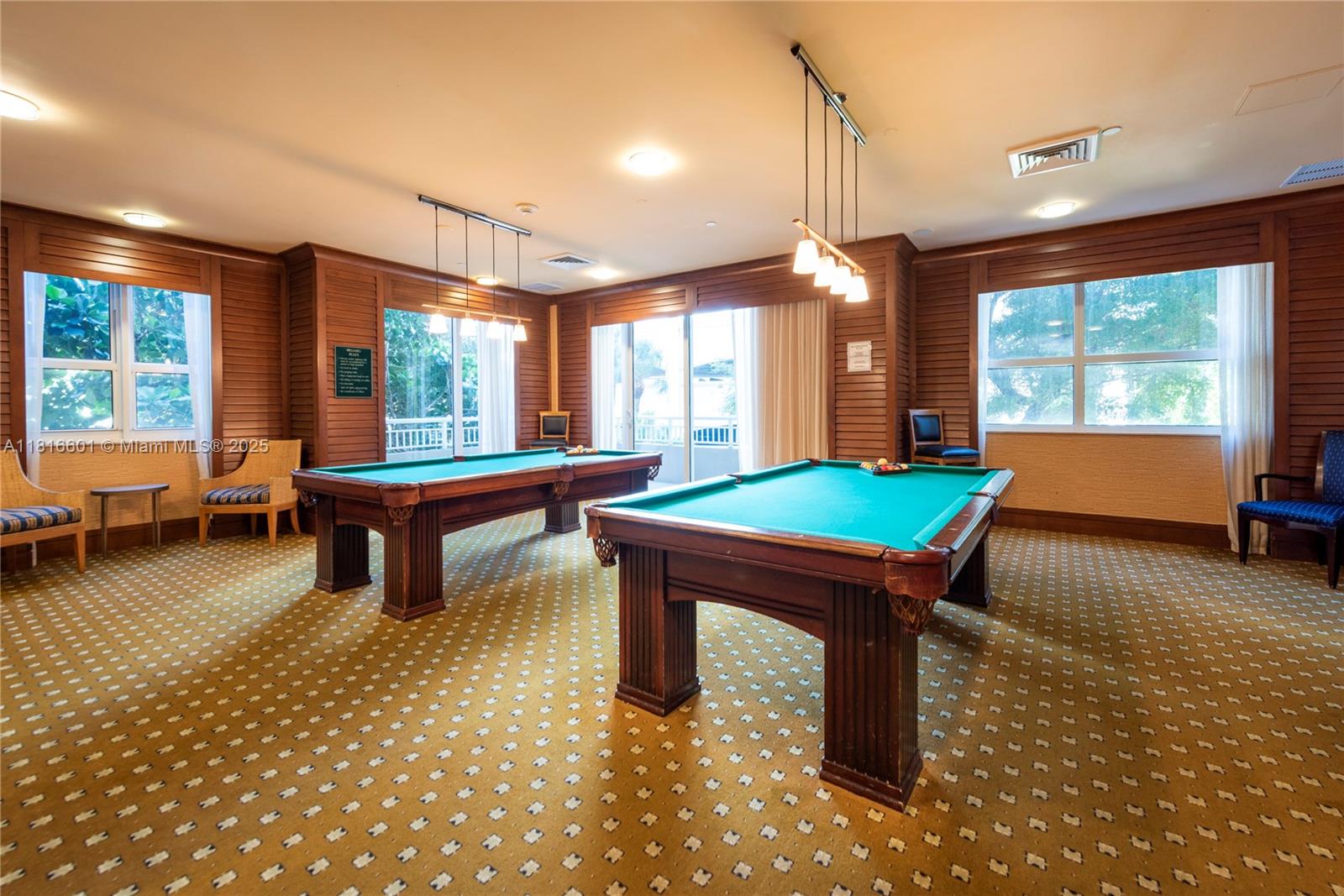 19501 W Country Club Dr #2210, Aventura FL 33180