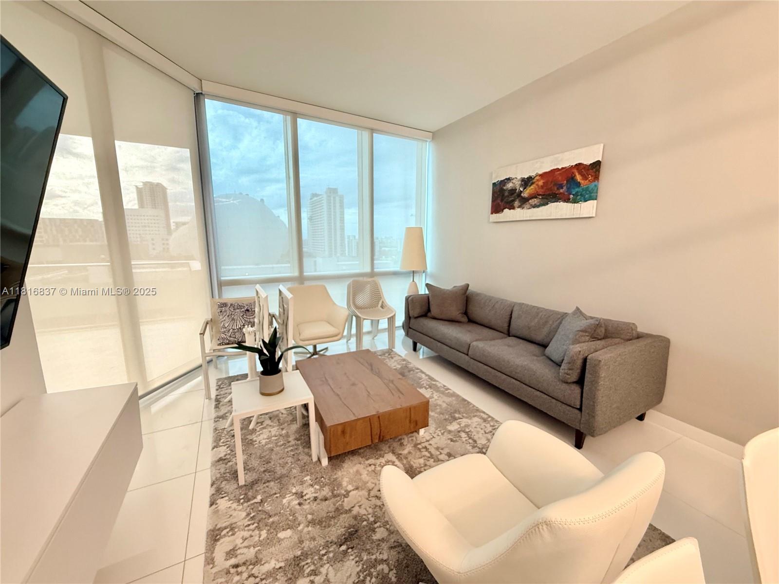 851 NE 1st Ave #1108, Miami FL 33132