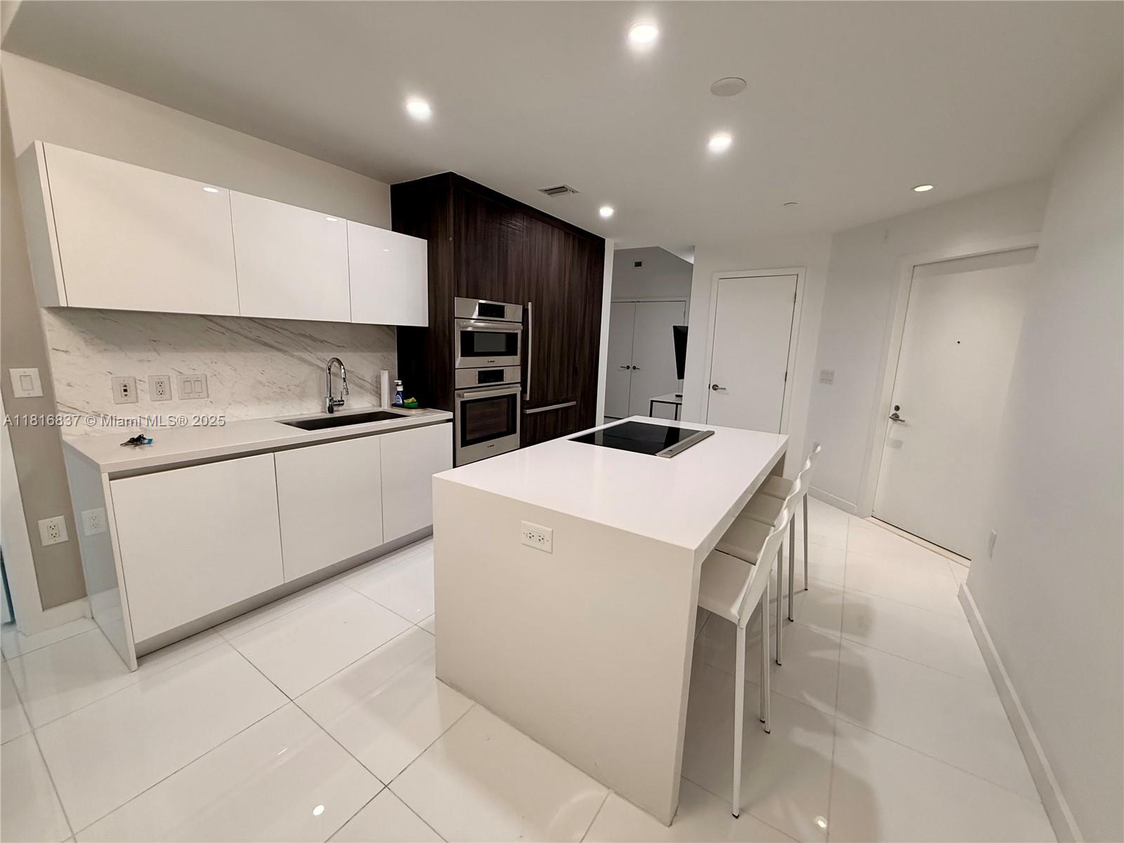 851 NE 1st Ave #1108, Miami FL 33132