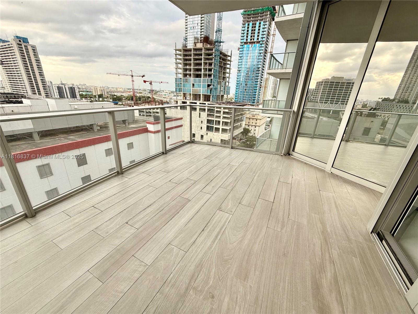 851 NE 1st Ave #1108, Miami FL 33132
