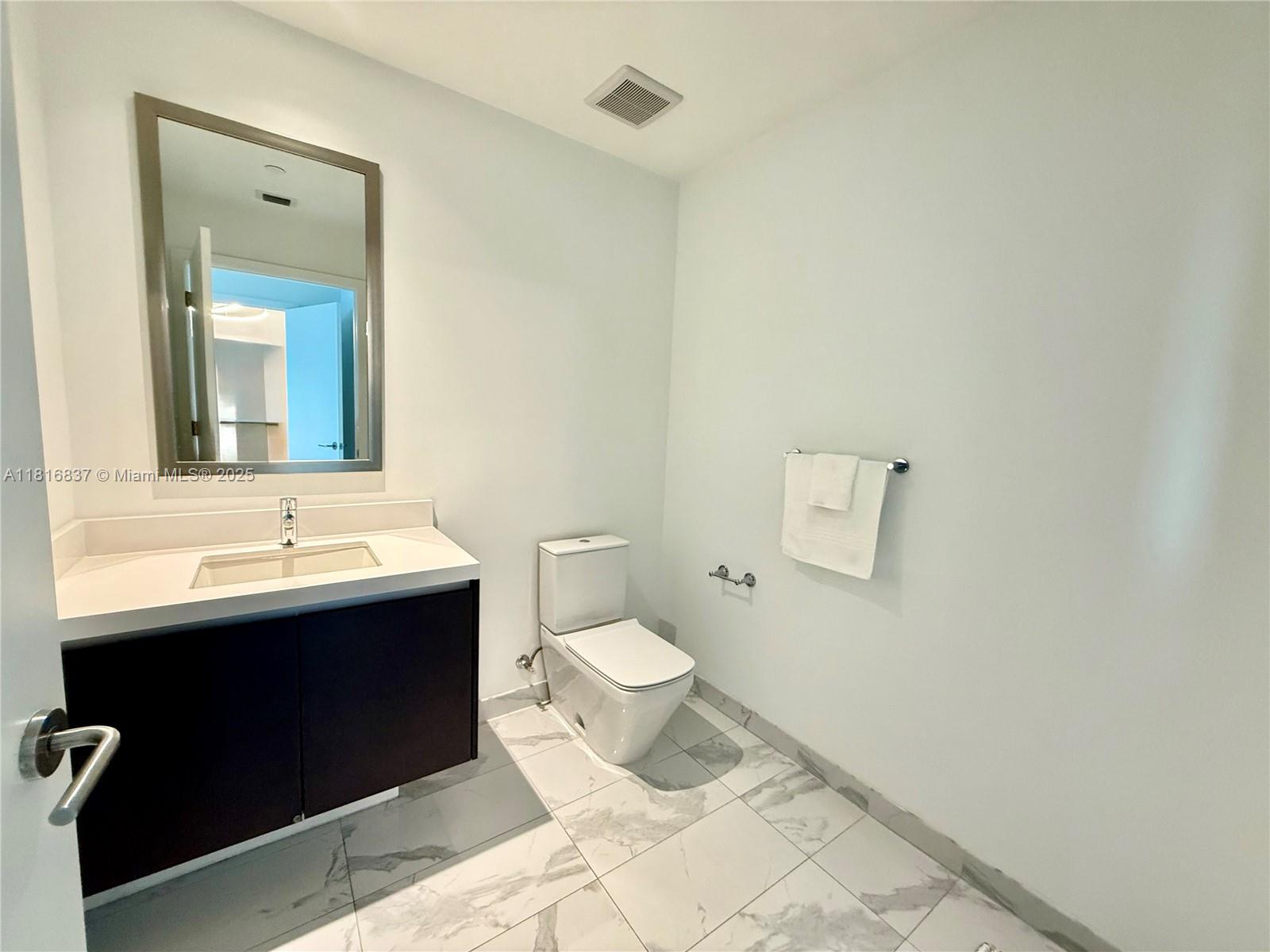 851 NE 1st Ave #1108, Miami FL 33132