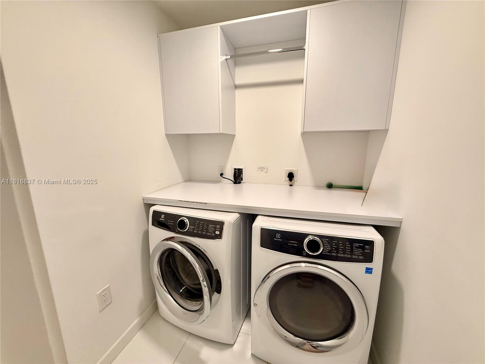 851 NE 1st Ave #1108, Miami FL 33132