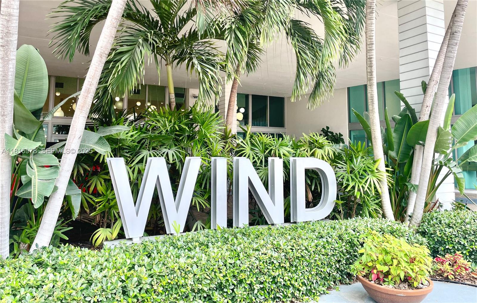 350 S Miami Ave #1103, Miami FL 33130