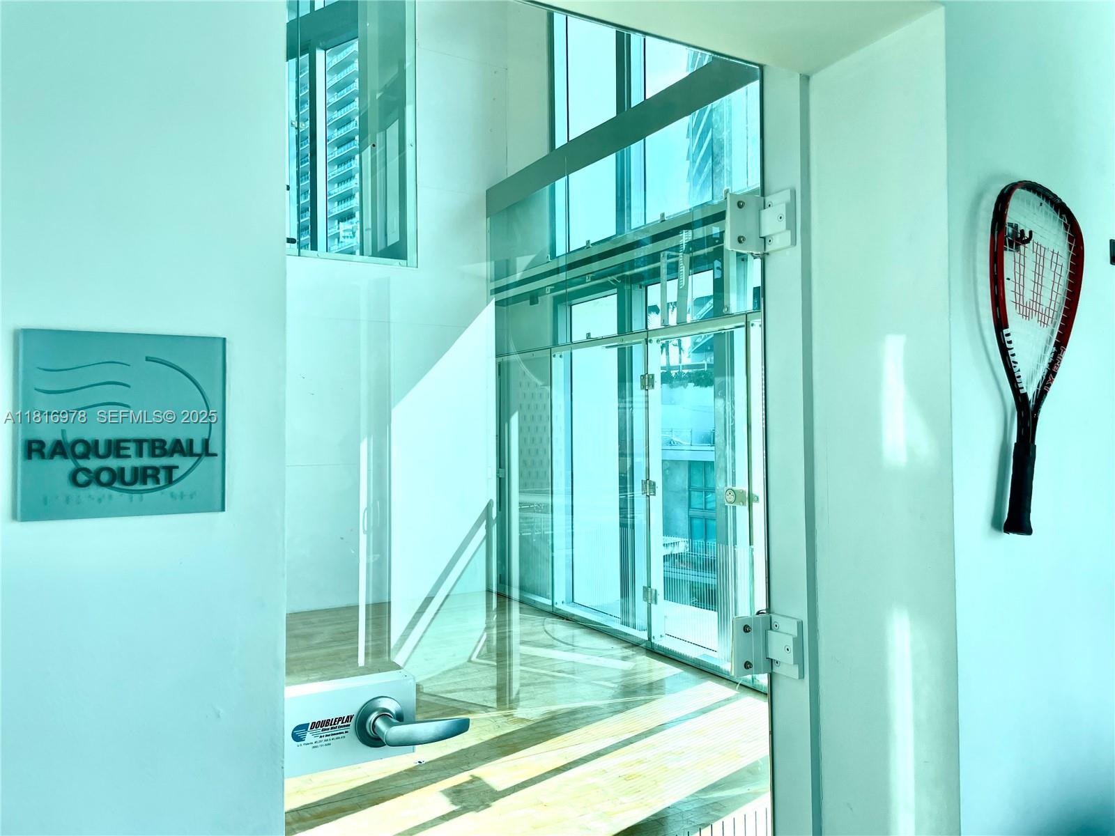 350 S Miami Ave #1103, Miami FL 33130