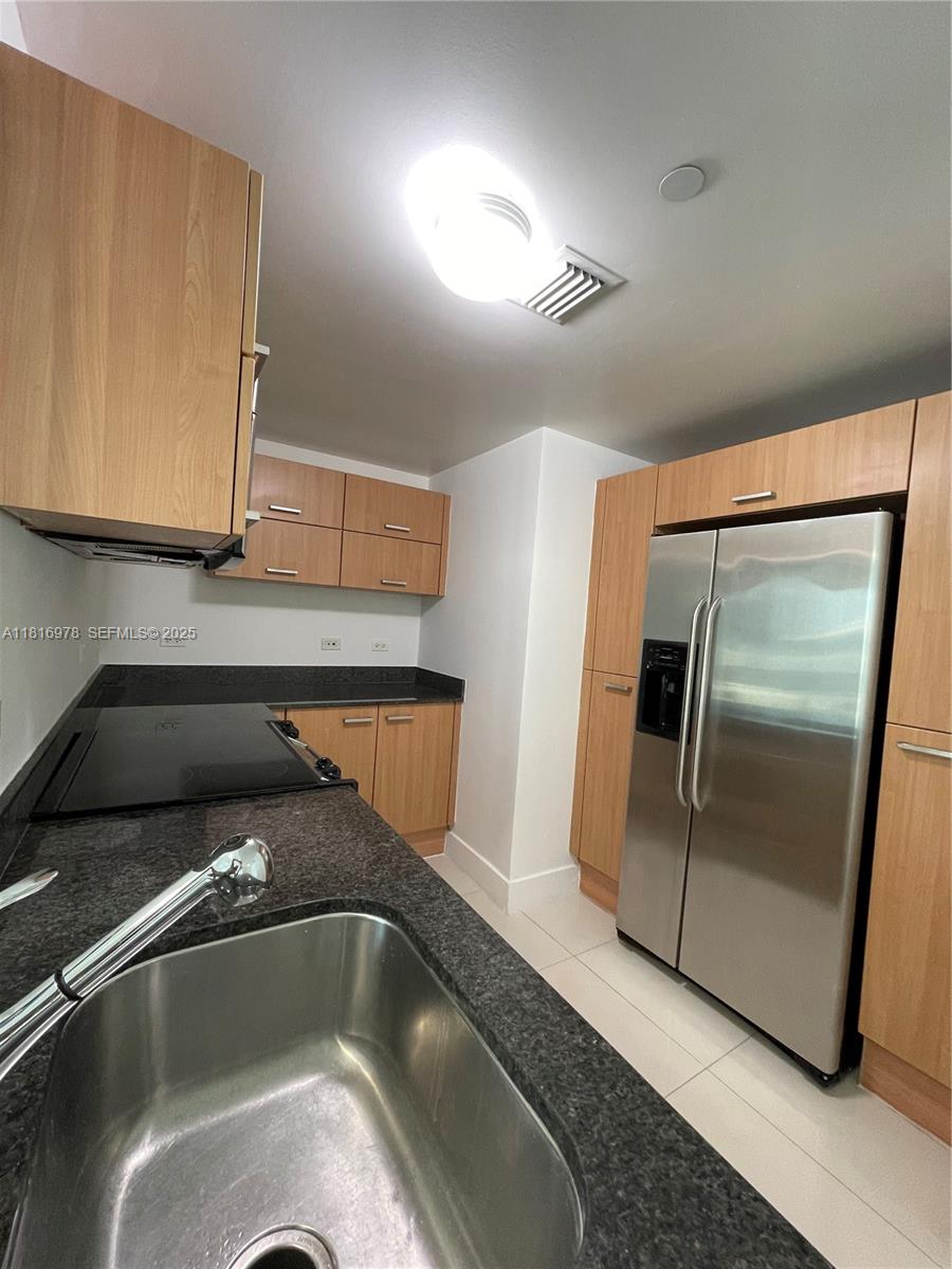 350 S Miami Ave #1103, Miami FL 33130