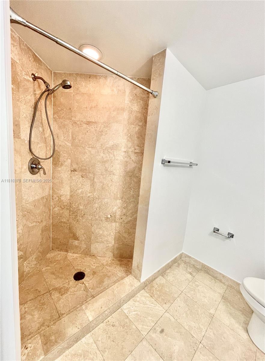 350 S Miami Ave #1103, Miami FL 33130