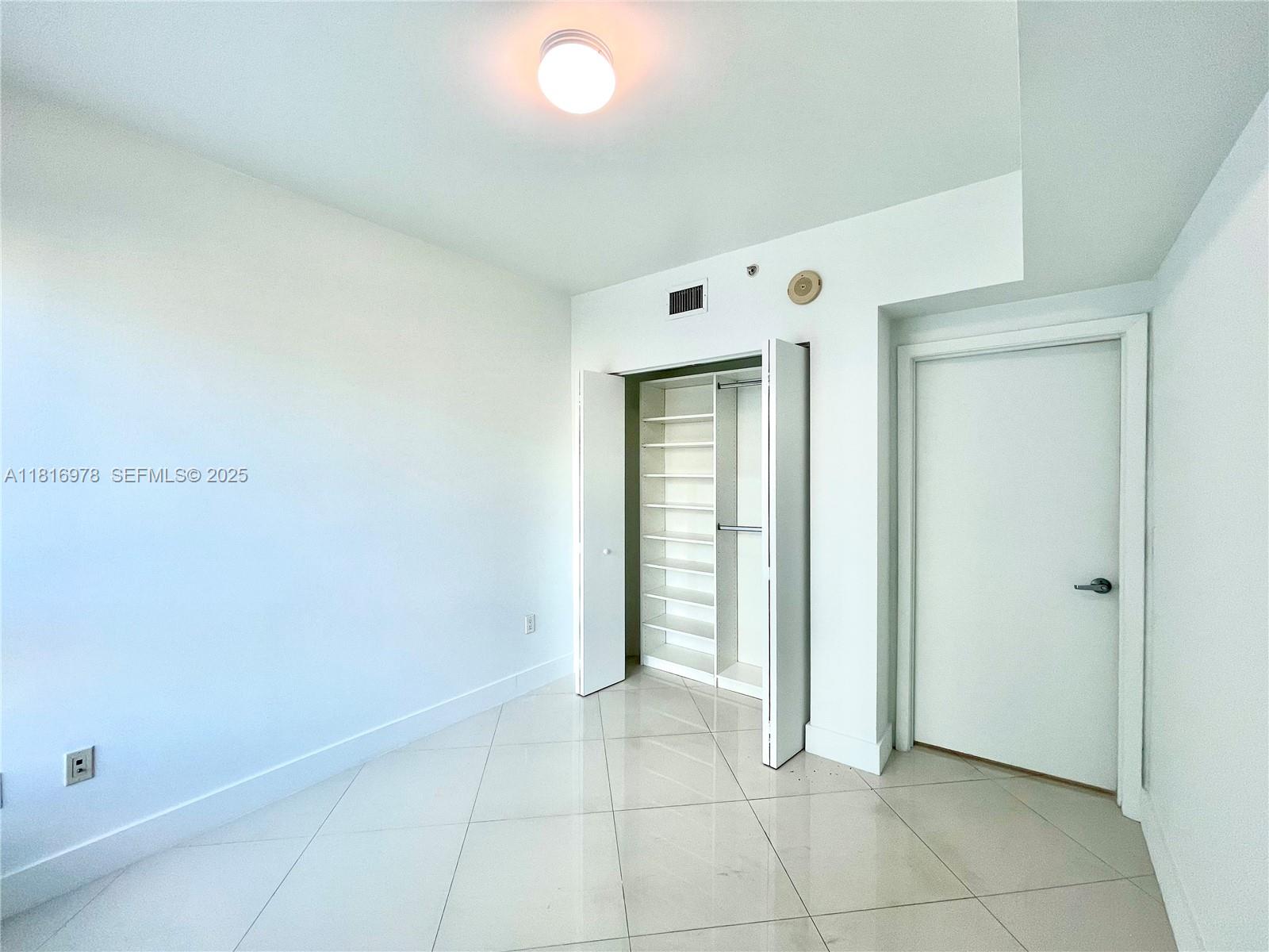 350 S Miami Ave #1103, Miami FL 33130