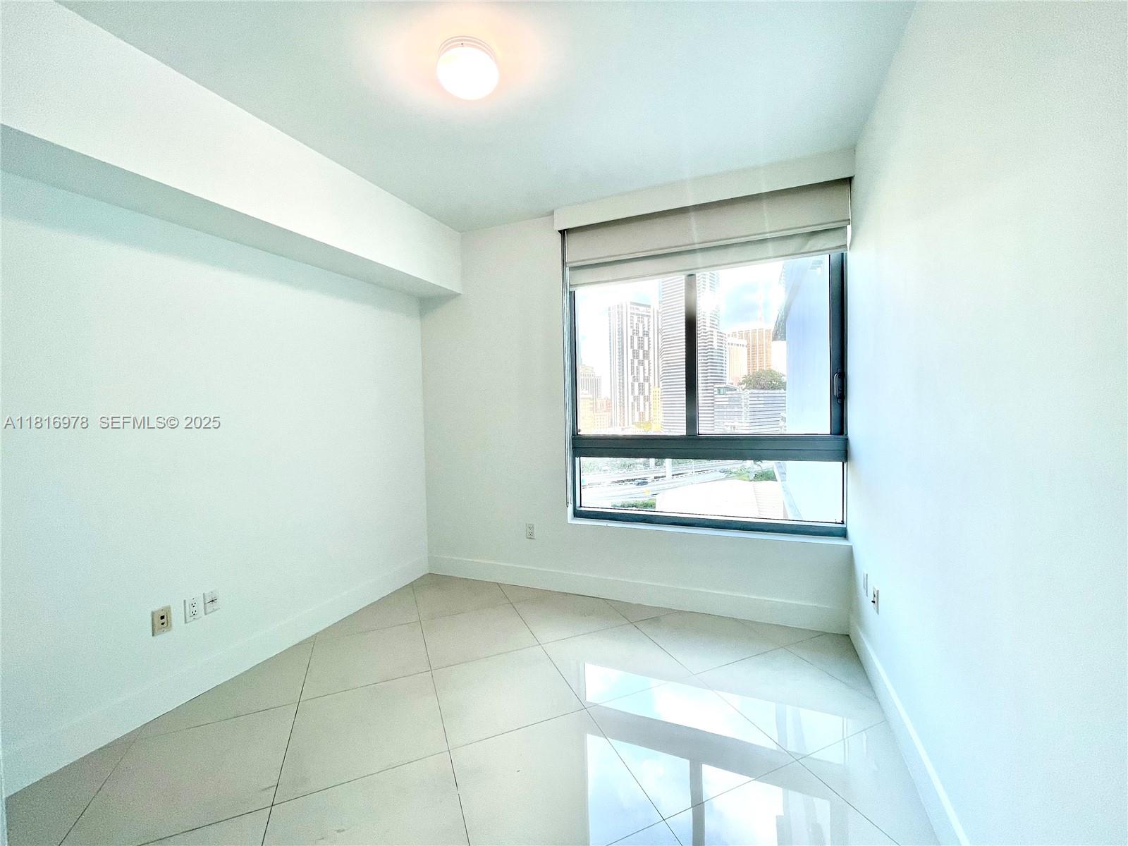 350 S Miami Ave #1103, Miami FL 33130