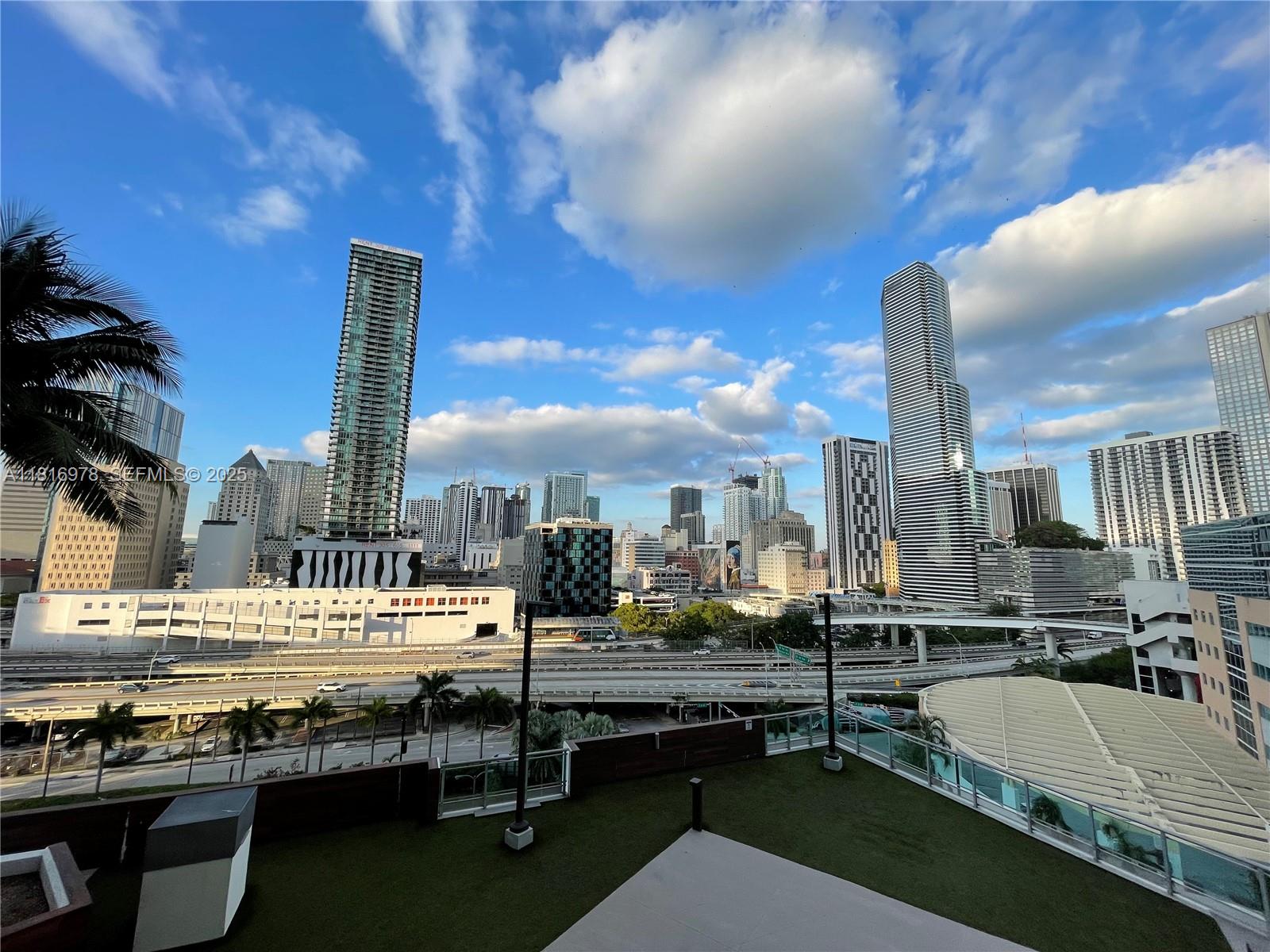 350 S Miami Ave #1103, Miami FL 33130