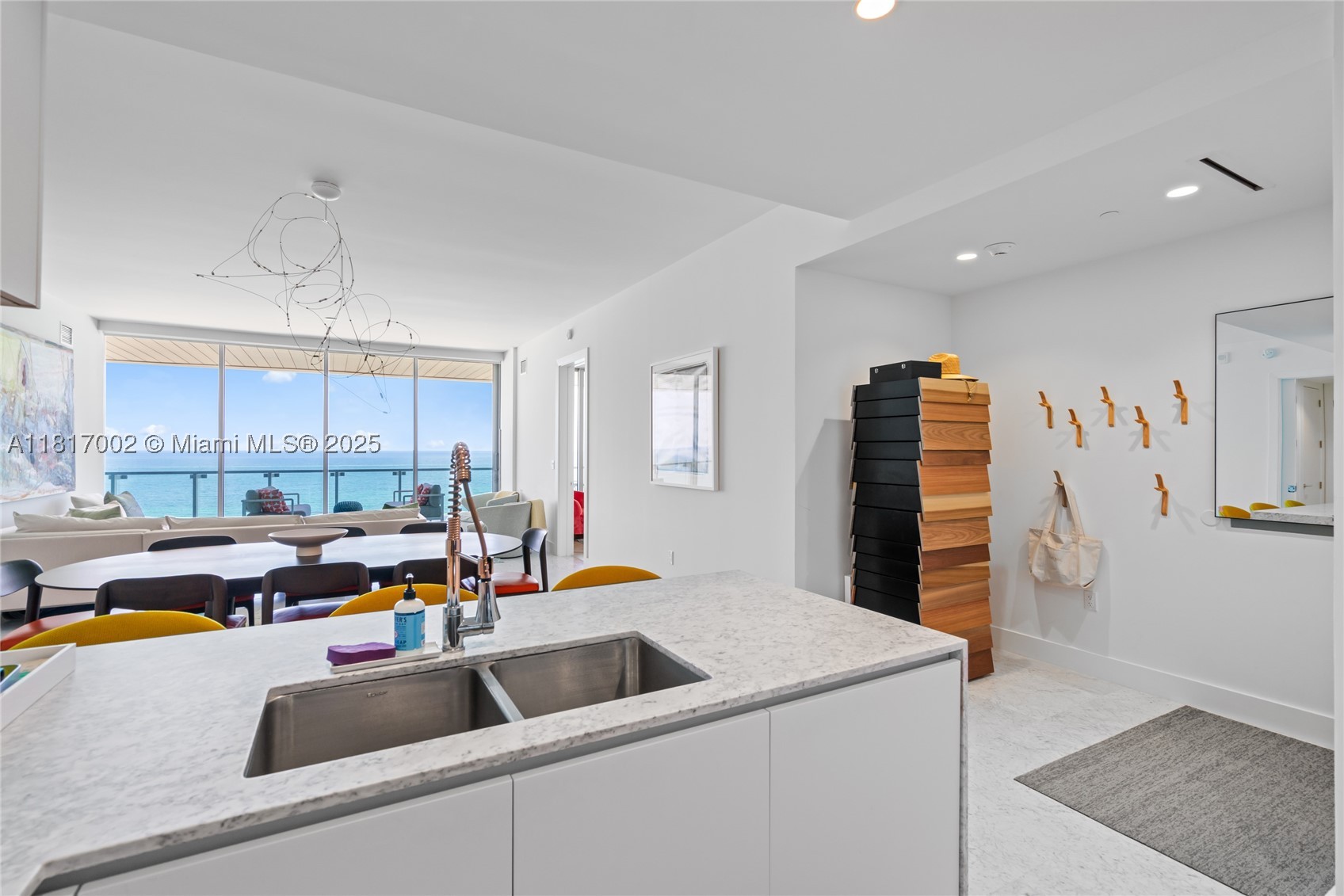 5775 Collins Ave #1602, Miami Beach FL 33140