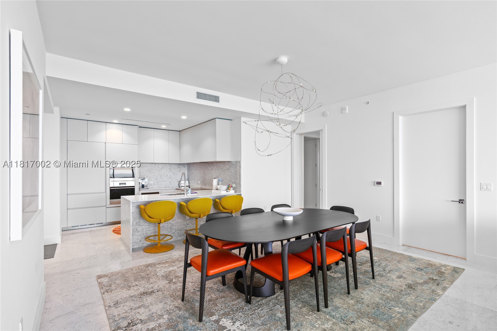 5775 Collins Ave #1602, Miami Beach FL 33140