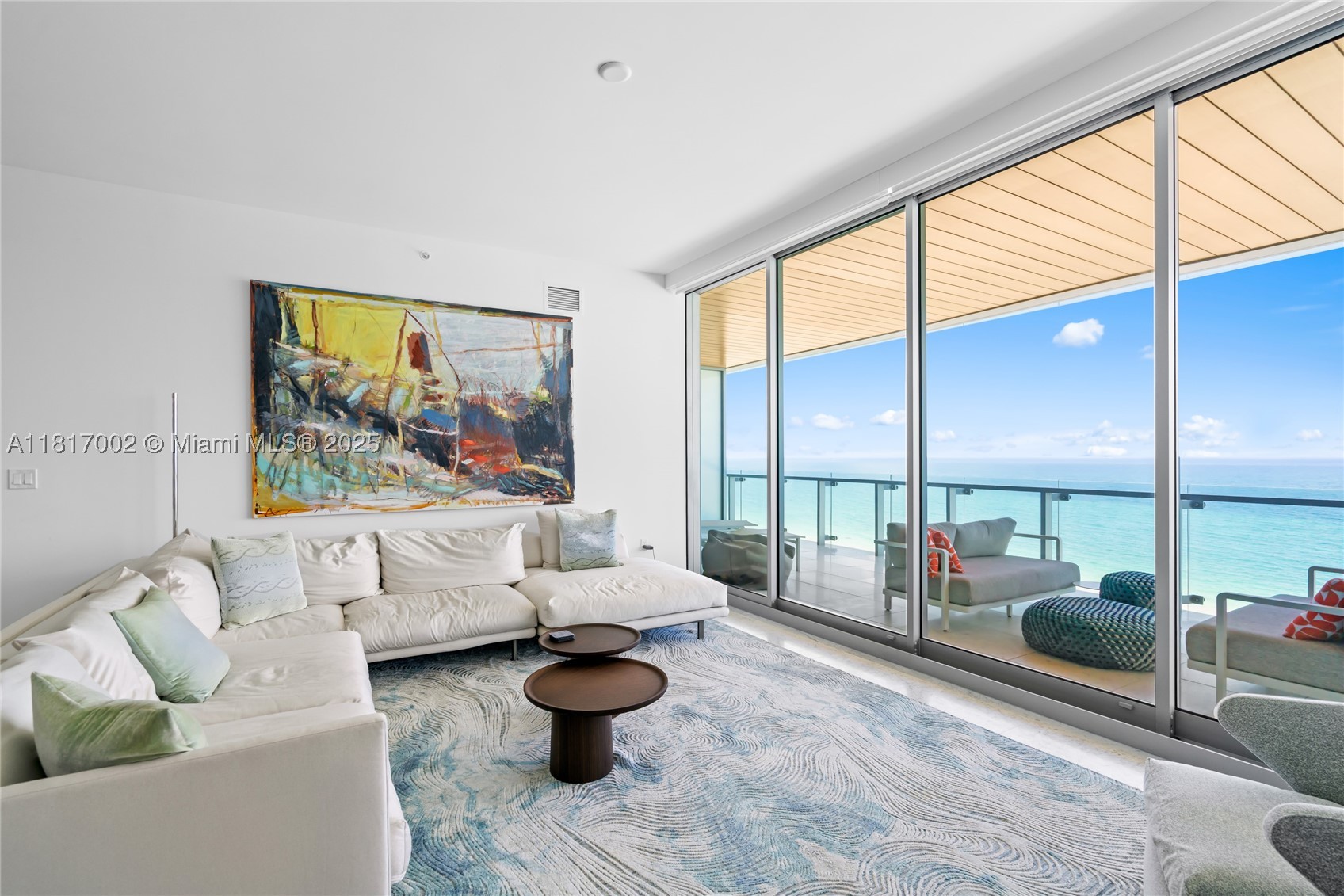 5775 Collins Ave #1602, Miami Beach FL 33140