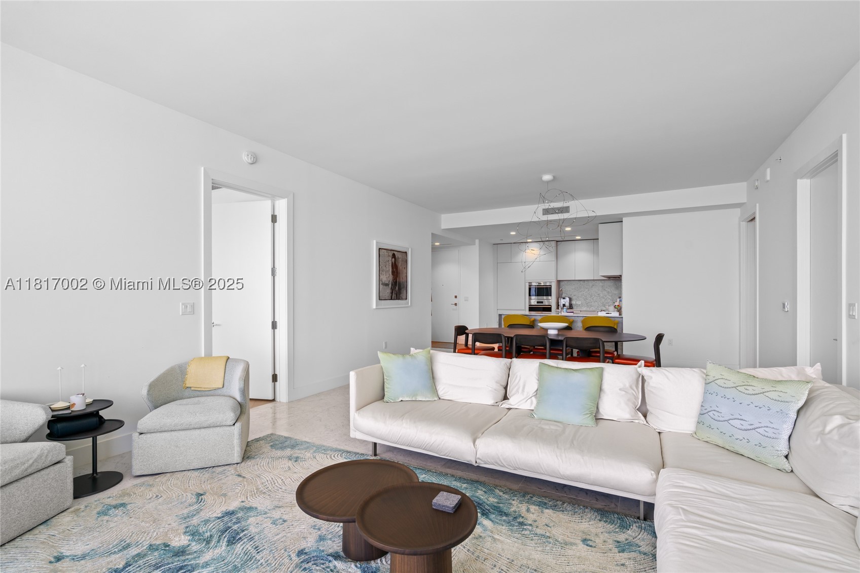 5775 Collins Ave #1602, Miami Beach FL 33140