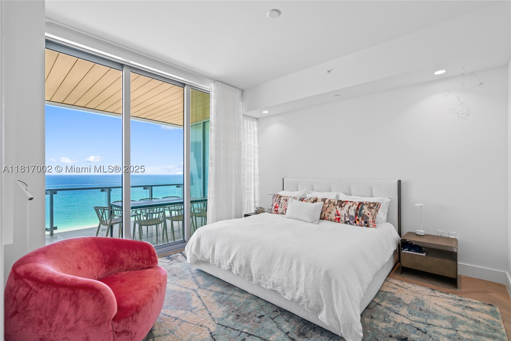 5775 Collins Ave #1602, Miami Beach FL 33140