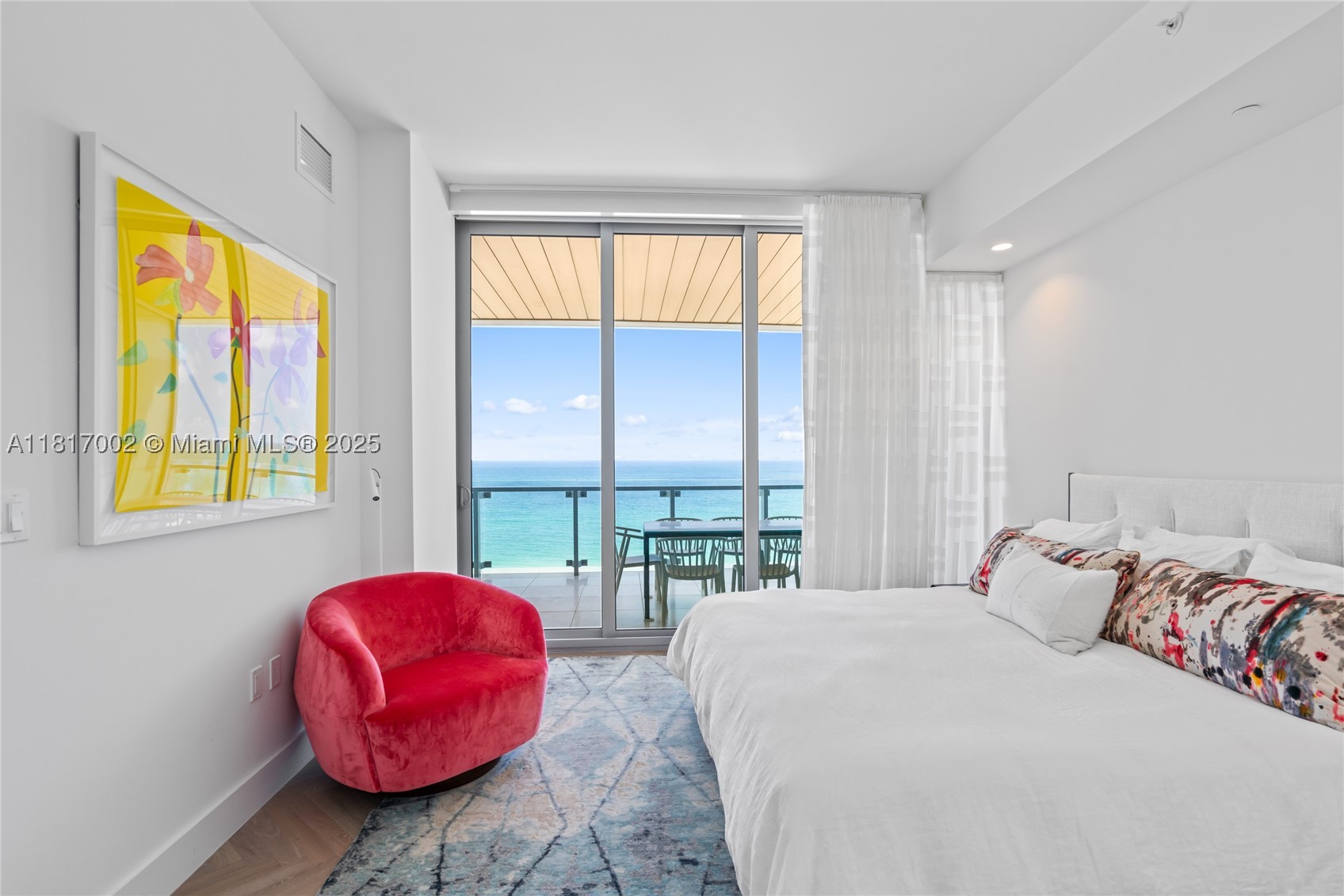 5775 Collins Ave #1602, Miami Beach FL 33140