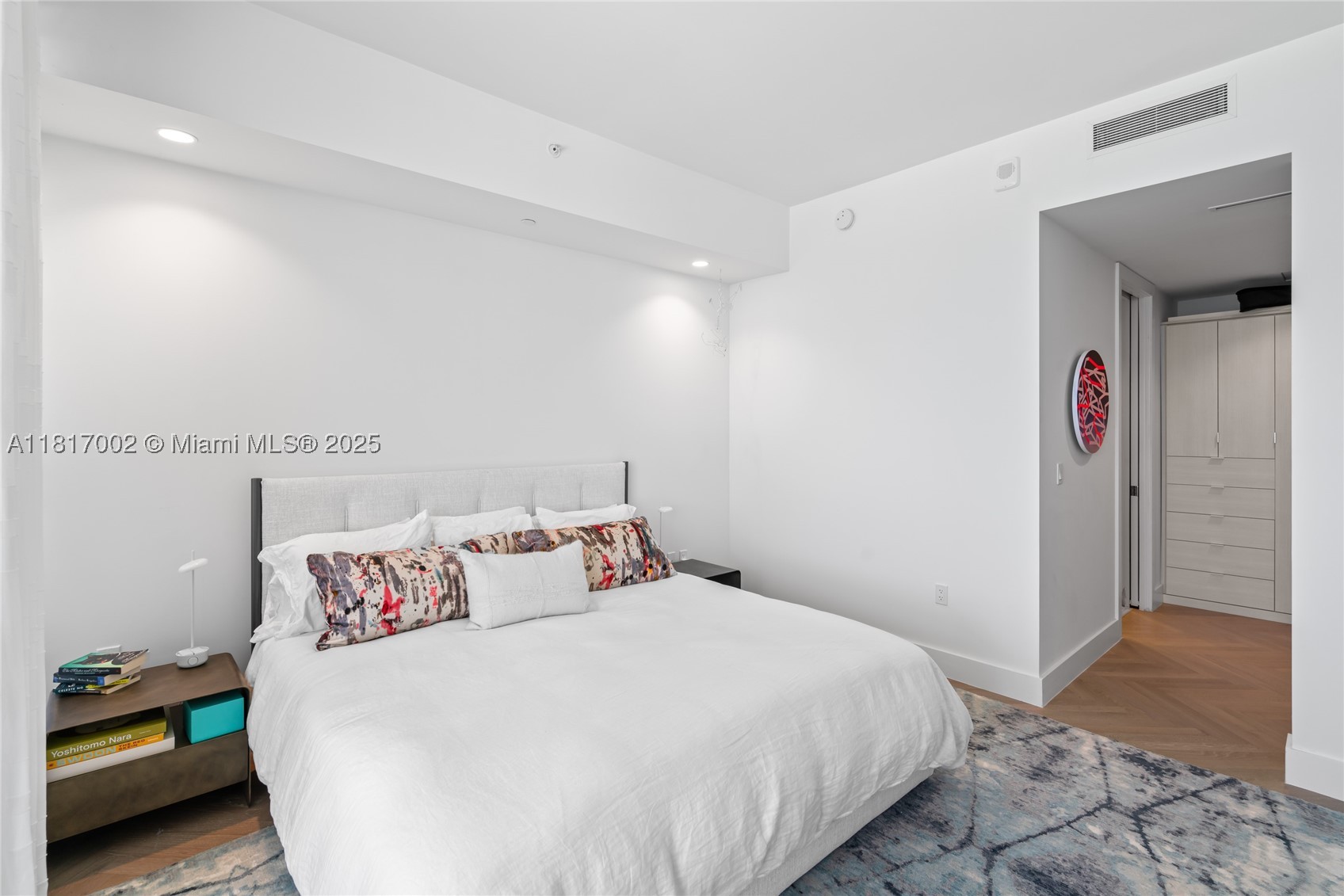 5775 Collins Ave #1602, Miami Beach FL 33140