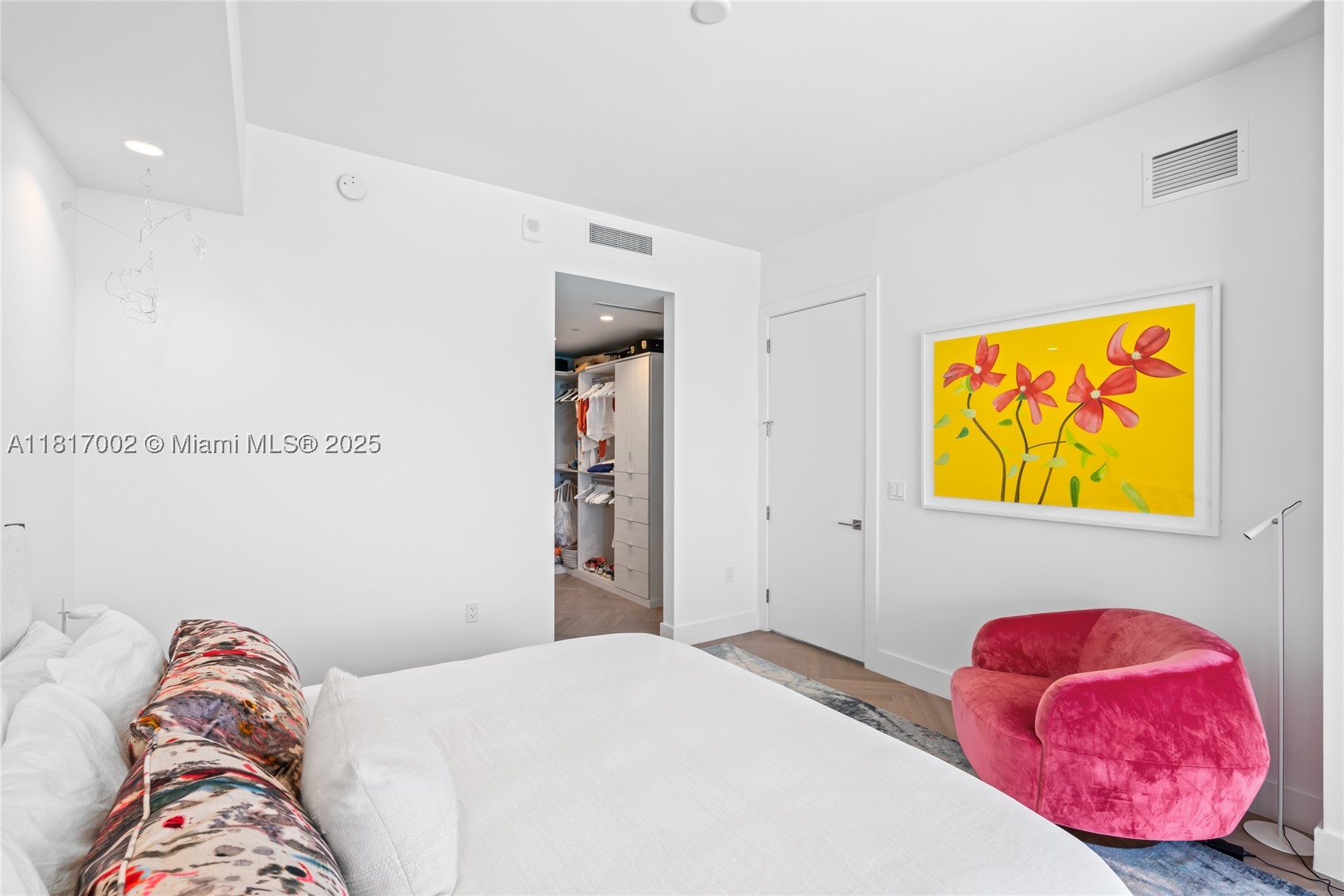 5775 Collins Ave #1602, Miami Beach FL 33140