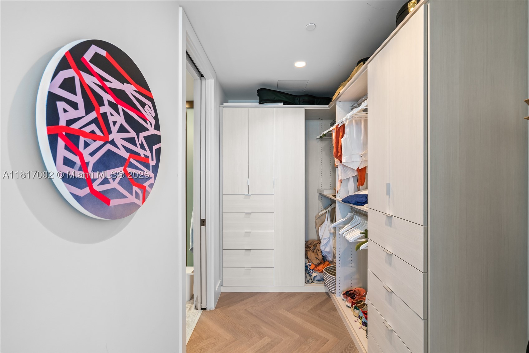 5775 Collins Ave #1602, Miami Beach FL 33140