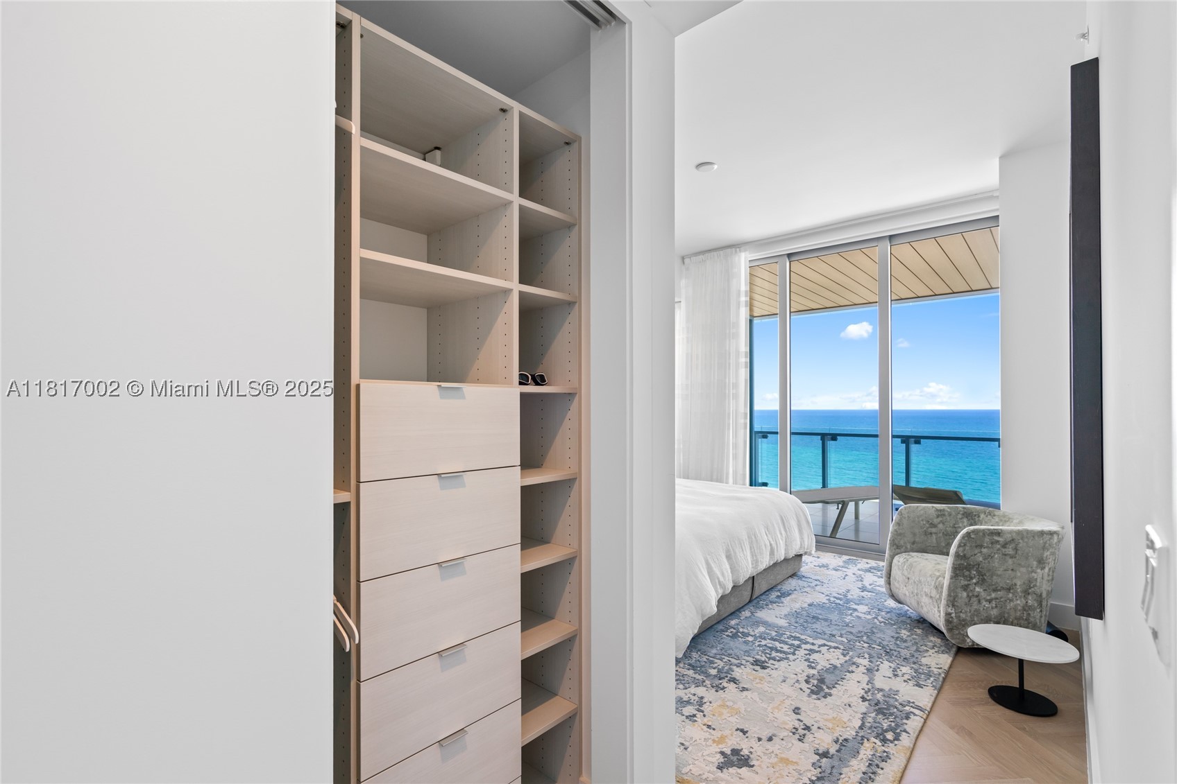 5775 Collins Ave #1602, Miami Beach FL 33140