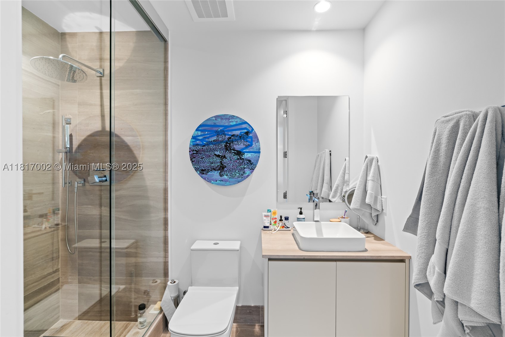 5775 Collins Ave #1602, Miami Beach FL 33140