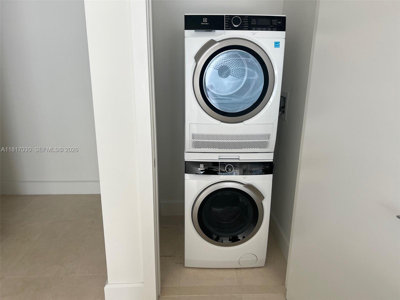 700 NE 26th Ter #2004, Miami FL 33137