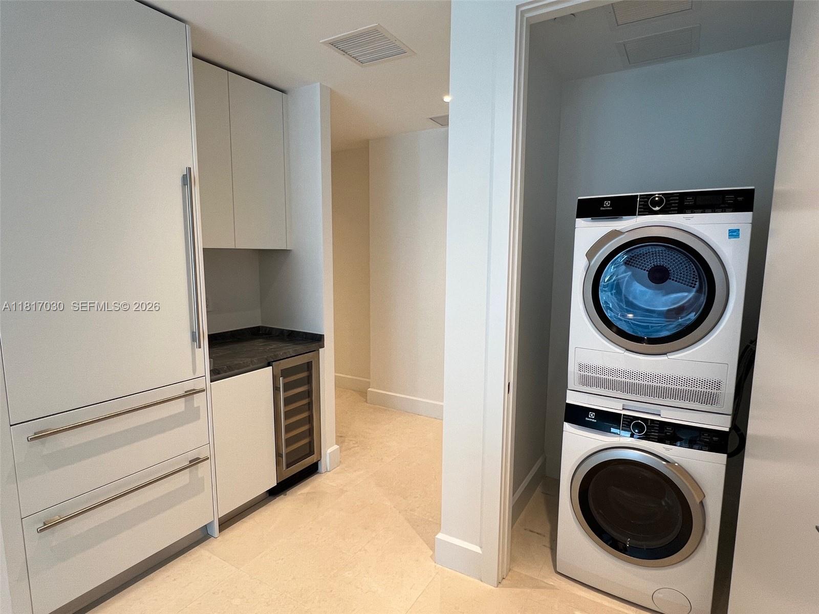 700 NE 26th Ter #2004, Miami FL 33137
