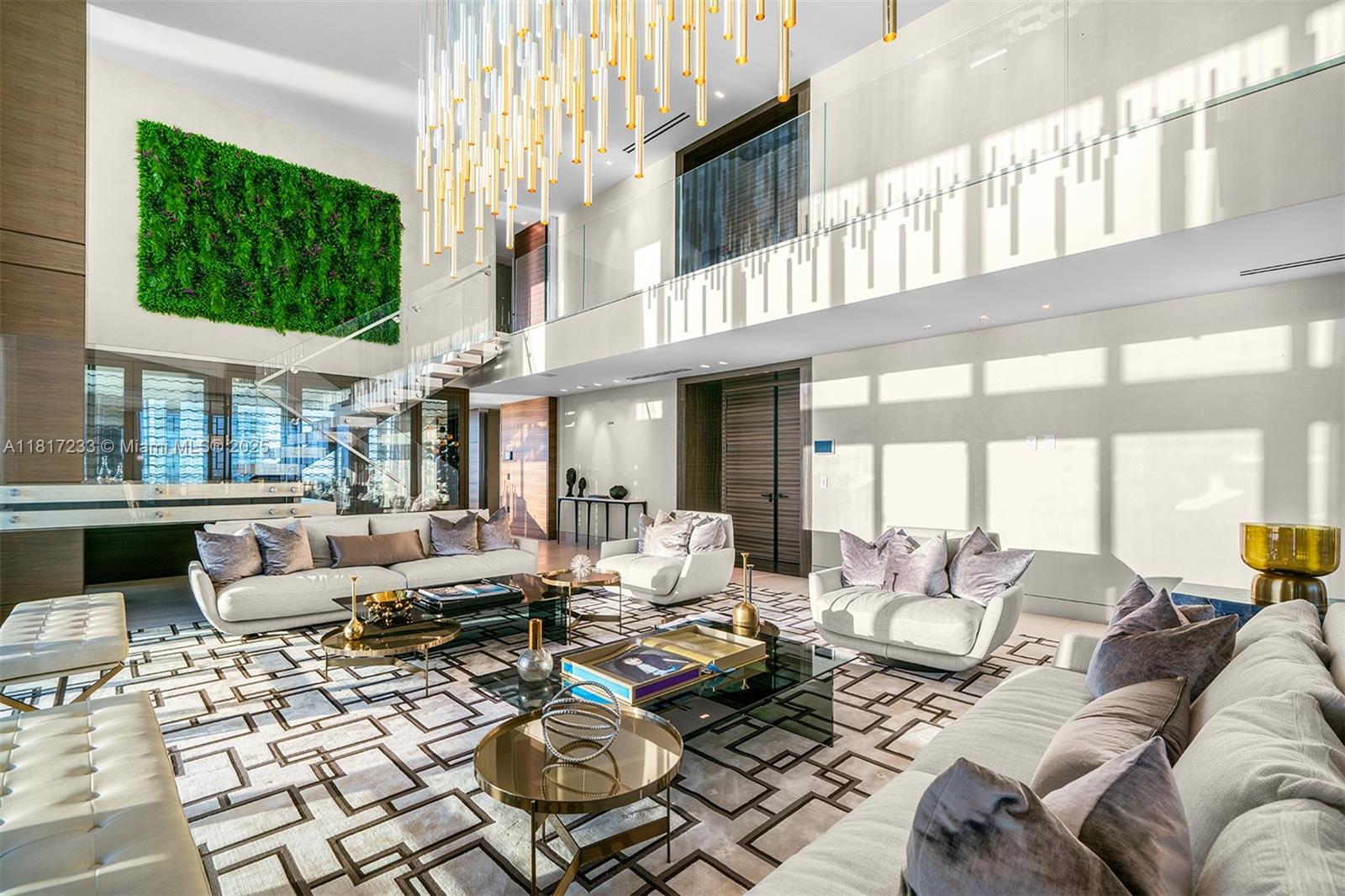 19575 Collins Ave #PH-43, Sunny Isles Beach FL 33160