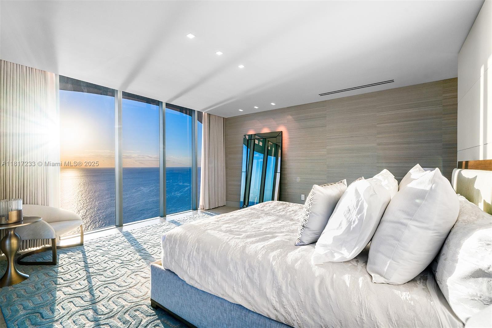 19575 Collins Ave #PH-43, Sunny Isles Beach FL 33160
