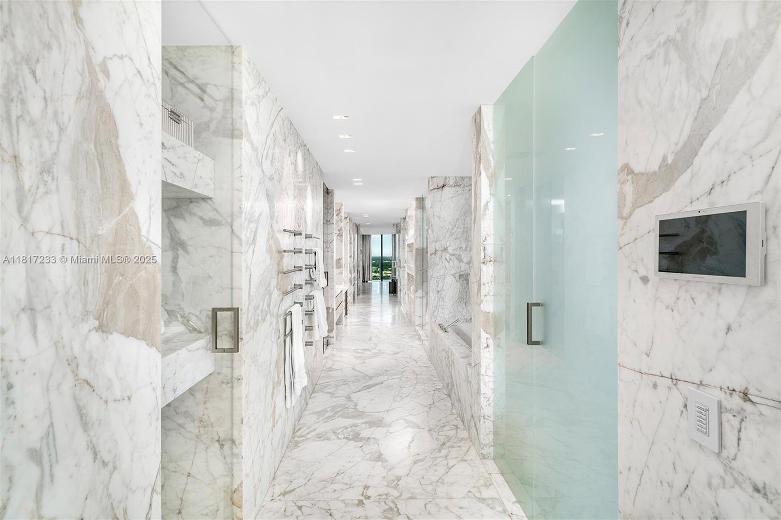 19575 Collins Ave #PH-43, Sunny Isles Beach FL 33160
