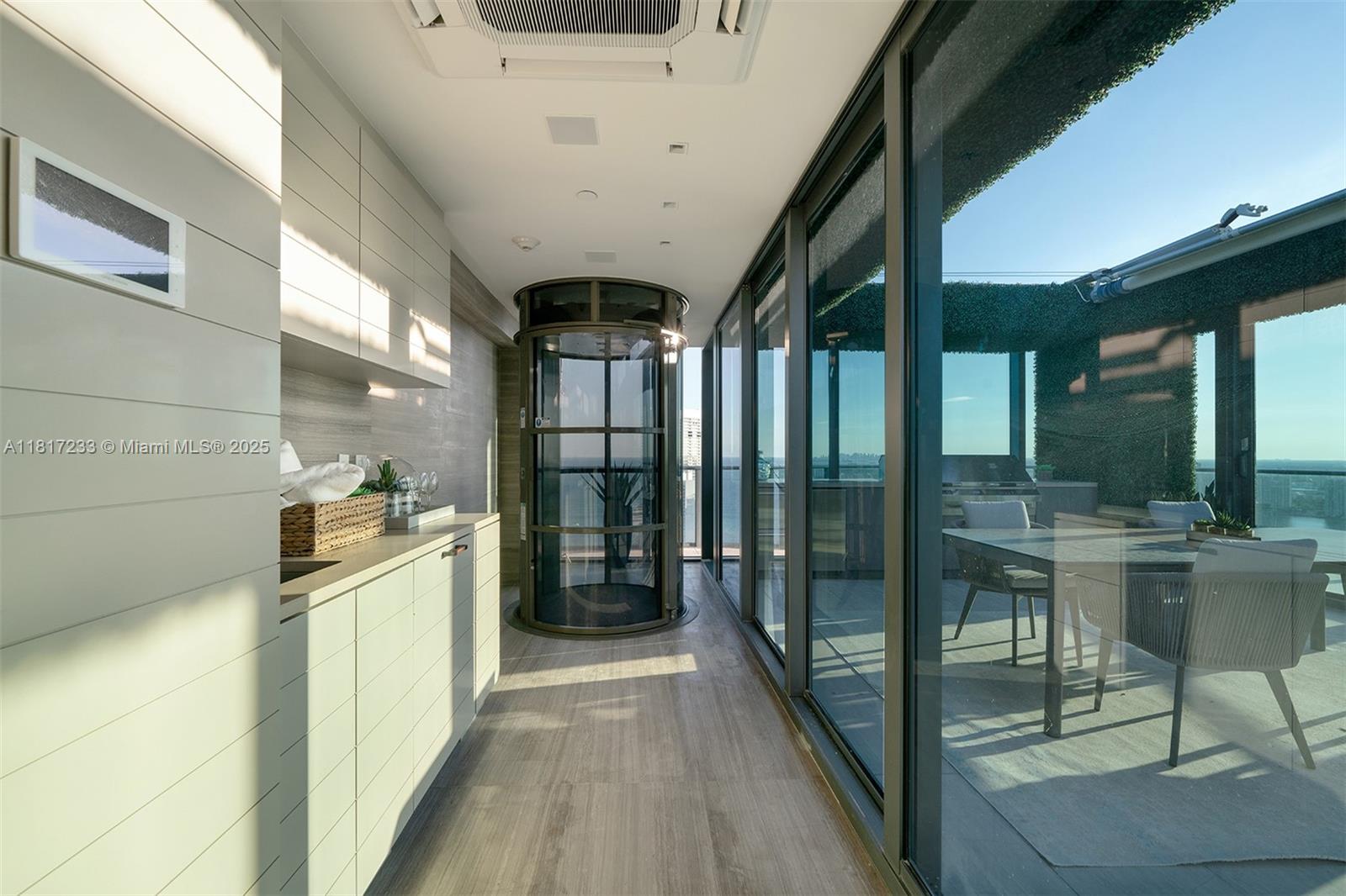 19575 Collins Ave #PH-43, Sunny Isles Beach FL 33160