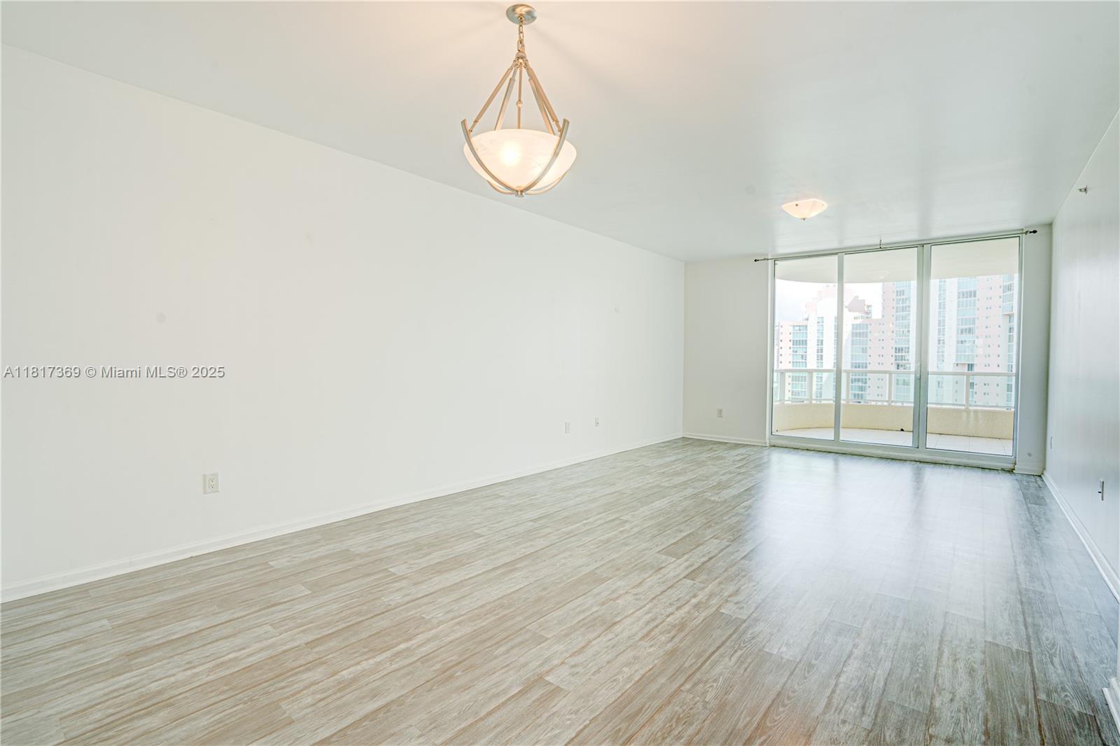 3340 NE 190 ST #1204, Aventura FL 33180