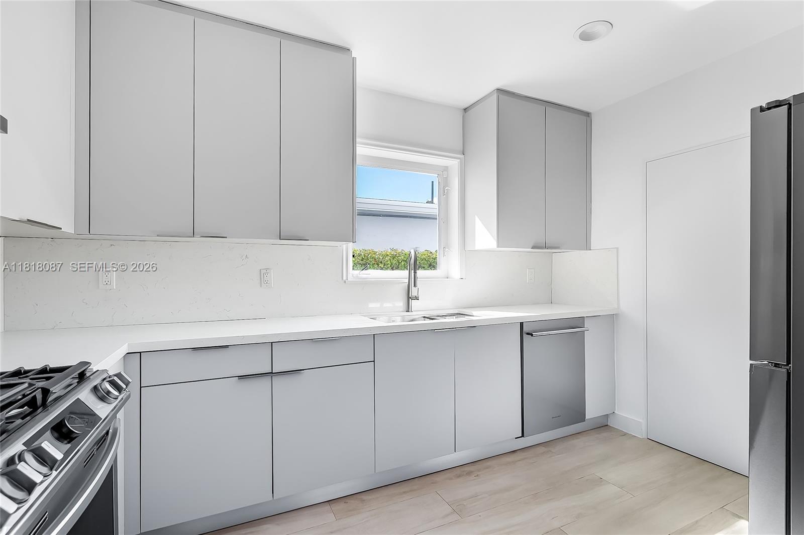 719 W 51st St, Miami Beach FL 33140
