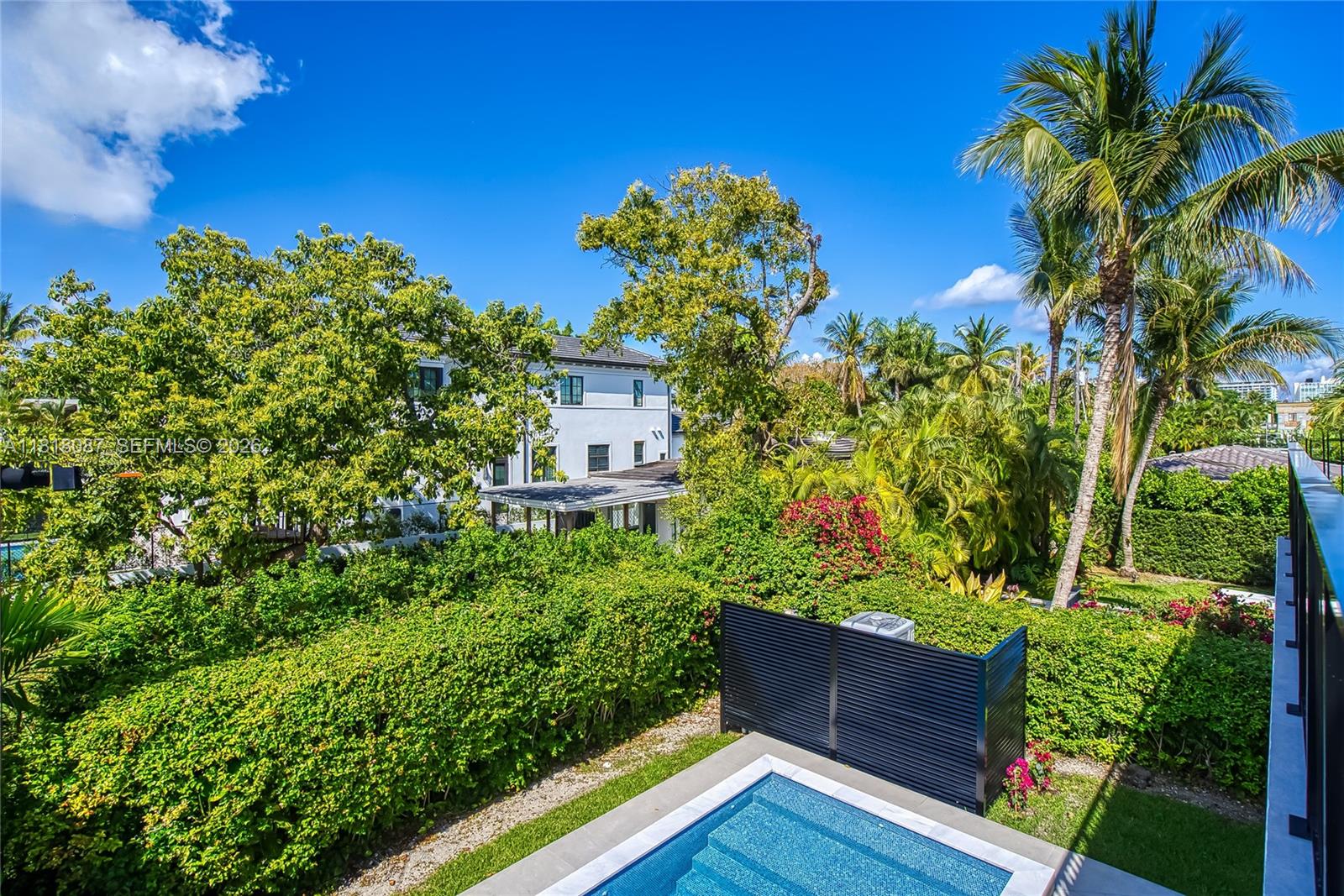 719 W 51st St, Miami Beach FL 33140