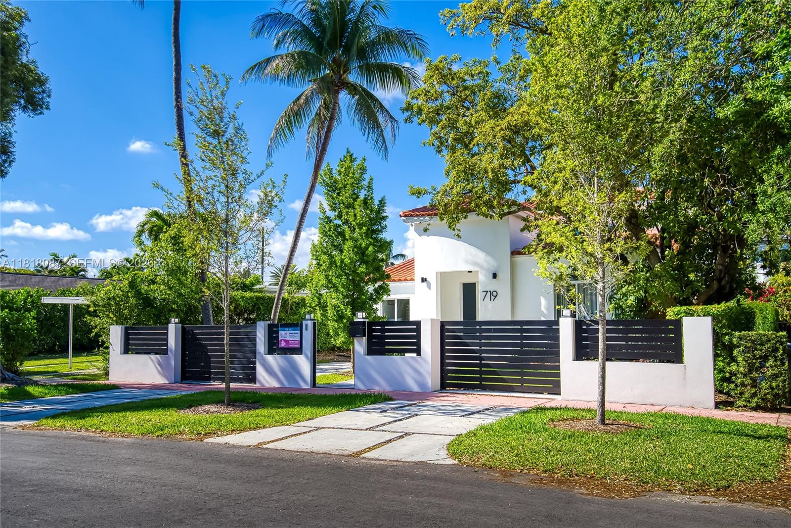 719 W 51st St, Miami Beach FL 33140