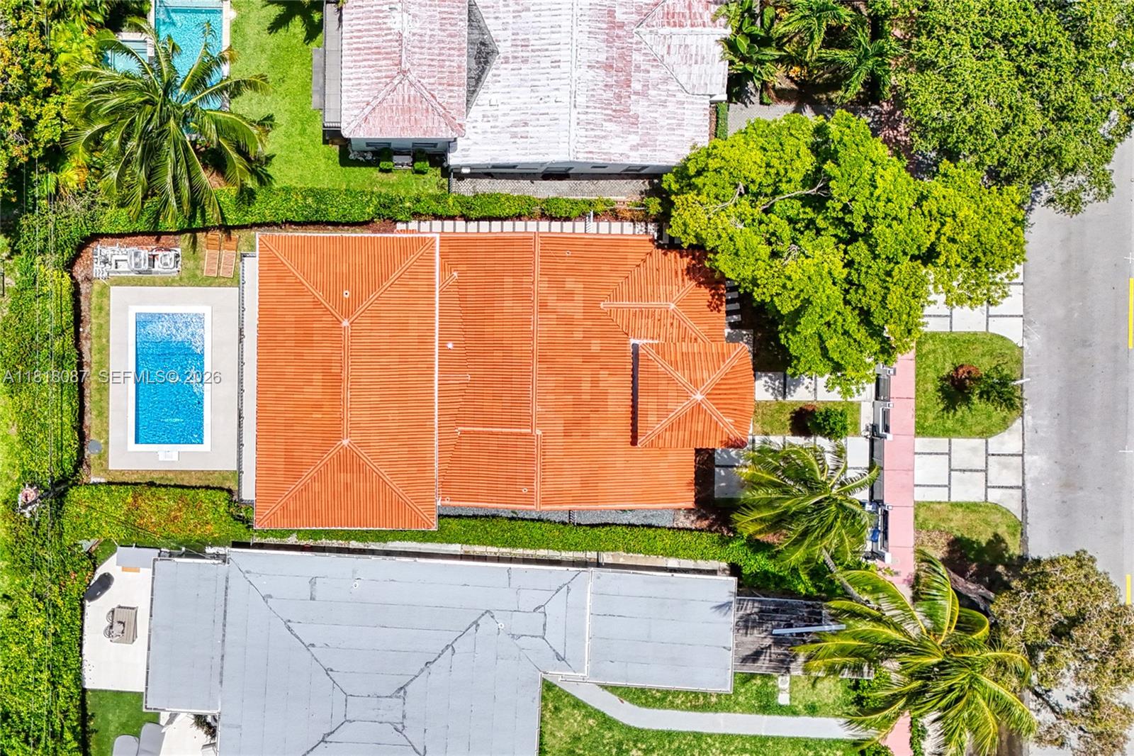 719 W 51st St, Miami Beach FL 33140