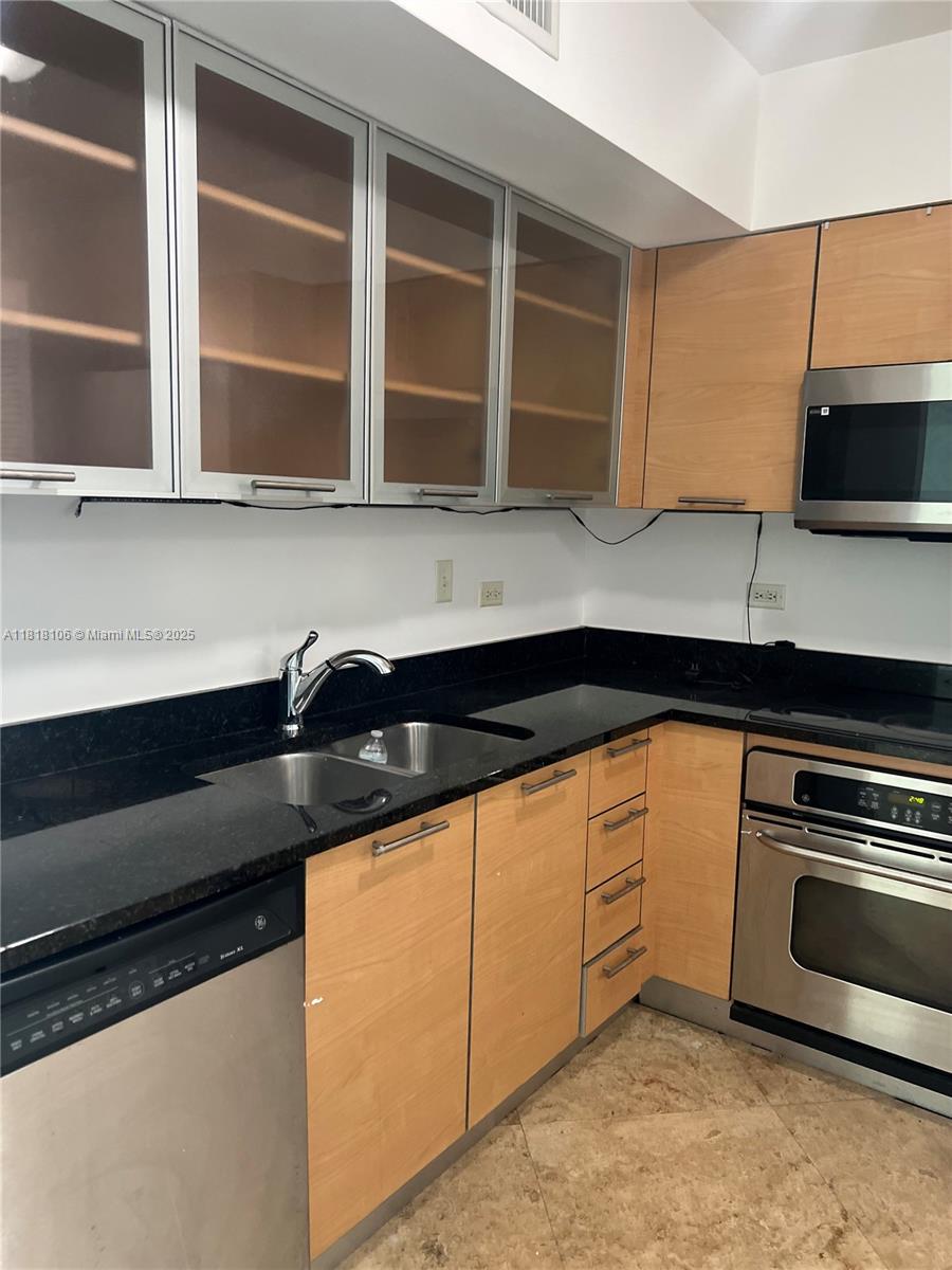 31 SE 5 ST #3004, Miami FL 33131