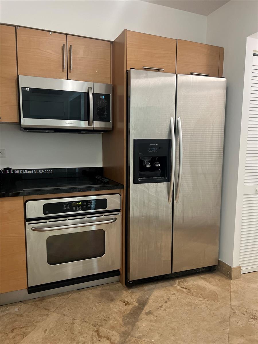 31 SE 5 ST #3004, Miami FL 33131