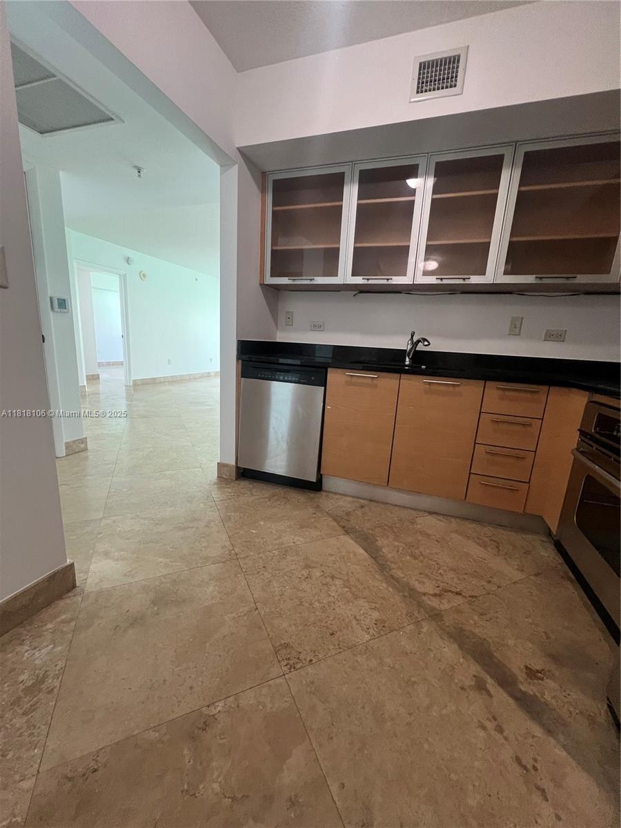 31 SE 5 ST #3004, Miami FL 33131