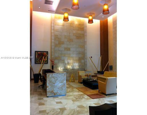 31 SE 5 ST #3004, Miami FL 33131