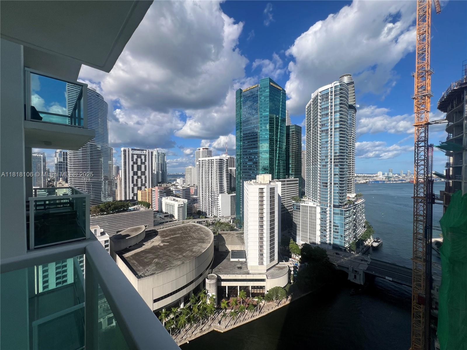 31 SE 5 ST #3004, Miami FL 33131