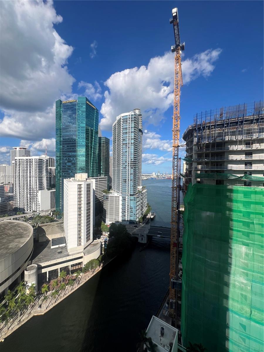 31 SE 5 ST #3004, Miami FL 33131