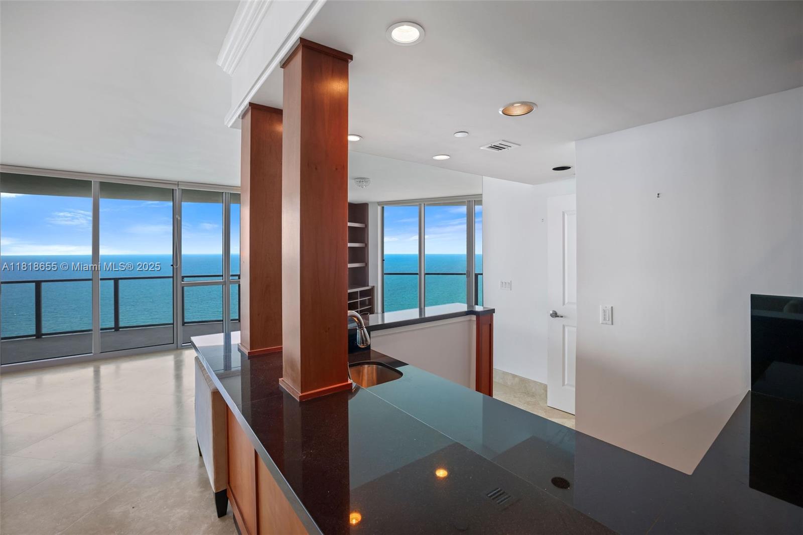 3101 S Ocean Dr #2708, Hollywood FL 33019