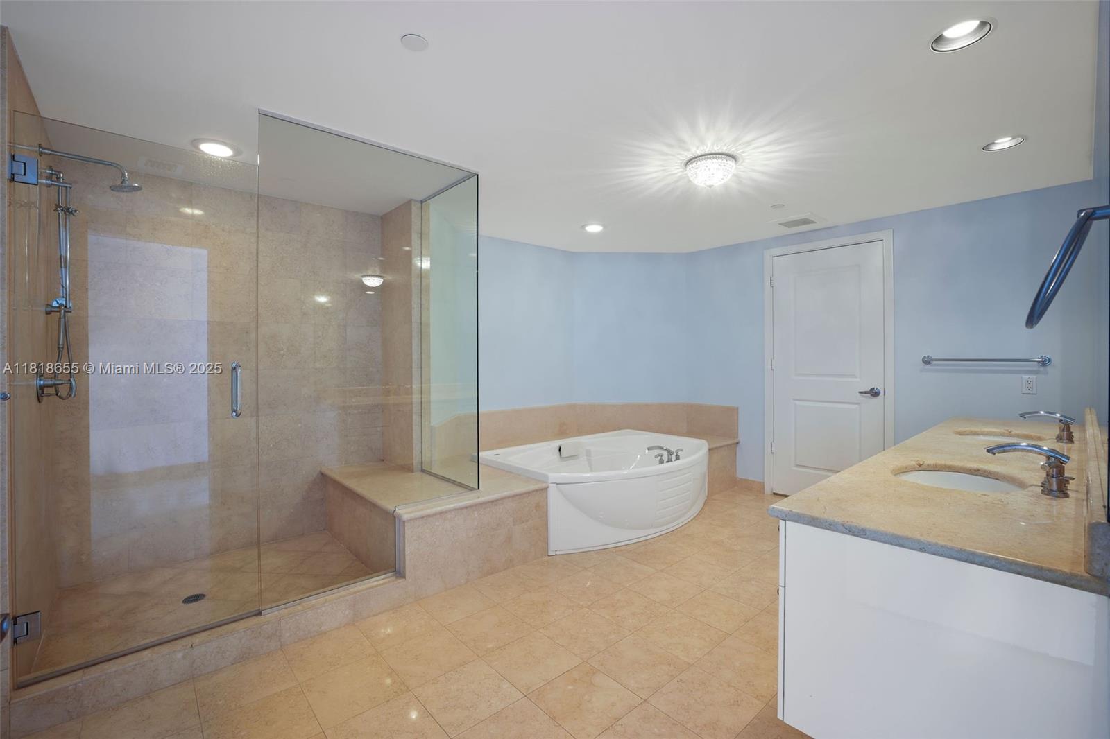 3101 S Ocean Dr #2708, Hollywood FL 33019