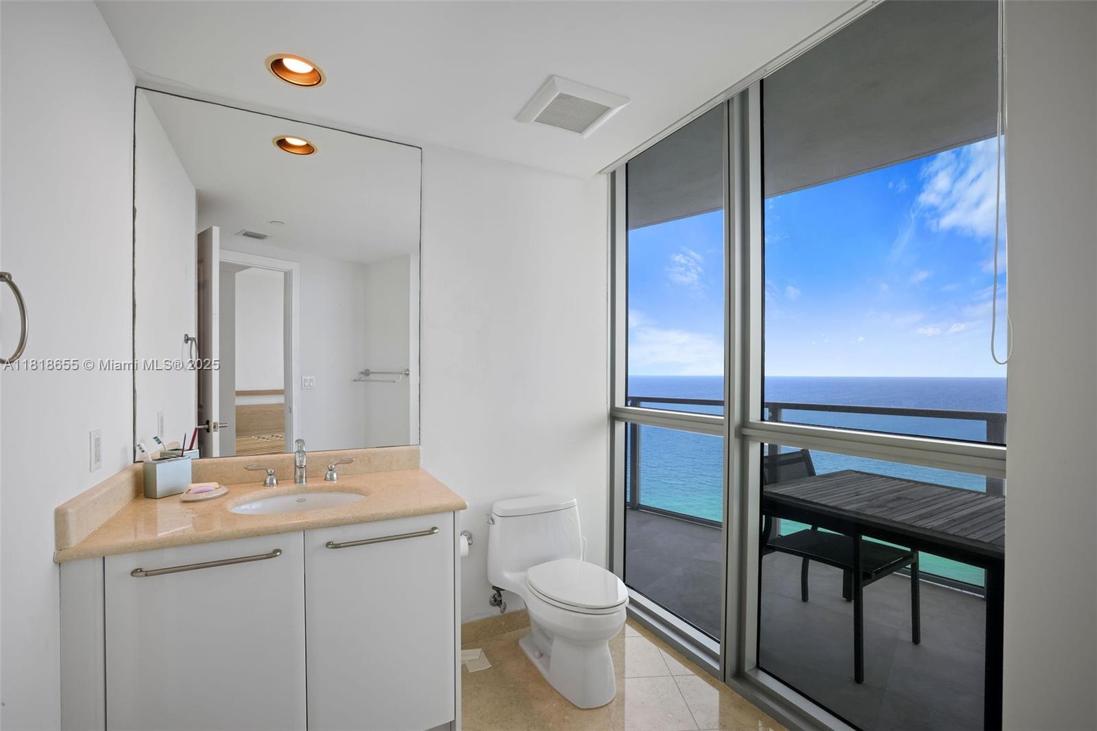 3101 S Ocean Dr #2708, Hollywood FL 33019