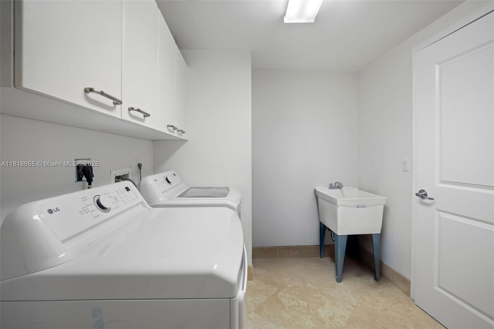 3101 S Ocean Dr #2708, Hollywood FL 33019