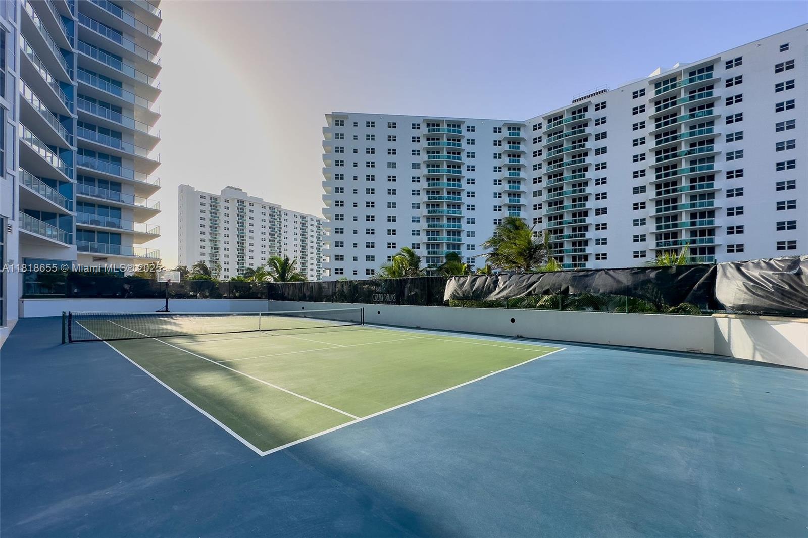 3101 S Ocean Dr #2708, Hollywood FL 33019