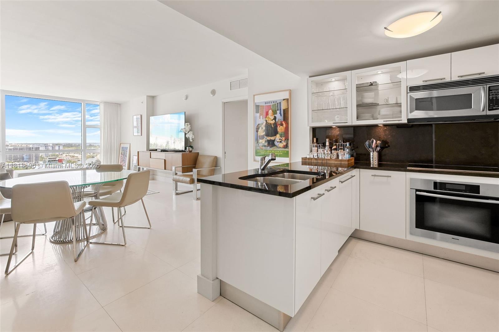6801 Collins Ave #1401 (Door Number), Miami Beach FL 33141