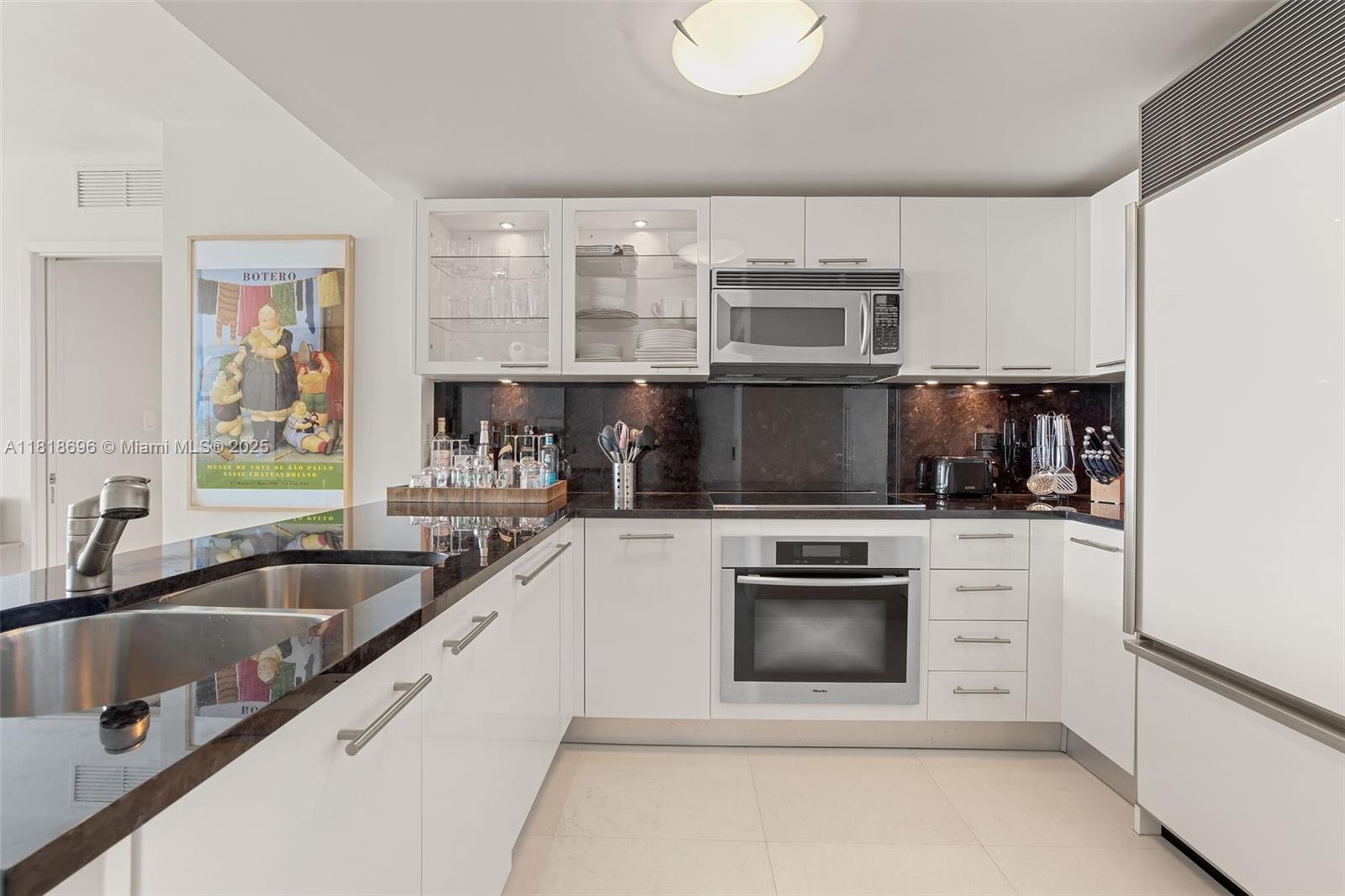 6801 Collins Ave #1401 (Door Number), Miami Beach FL 33141